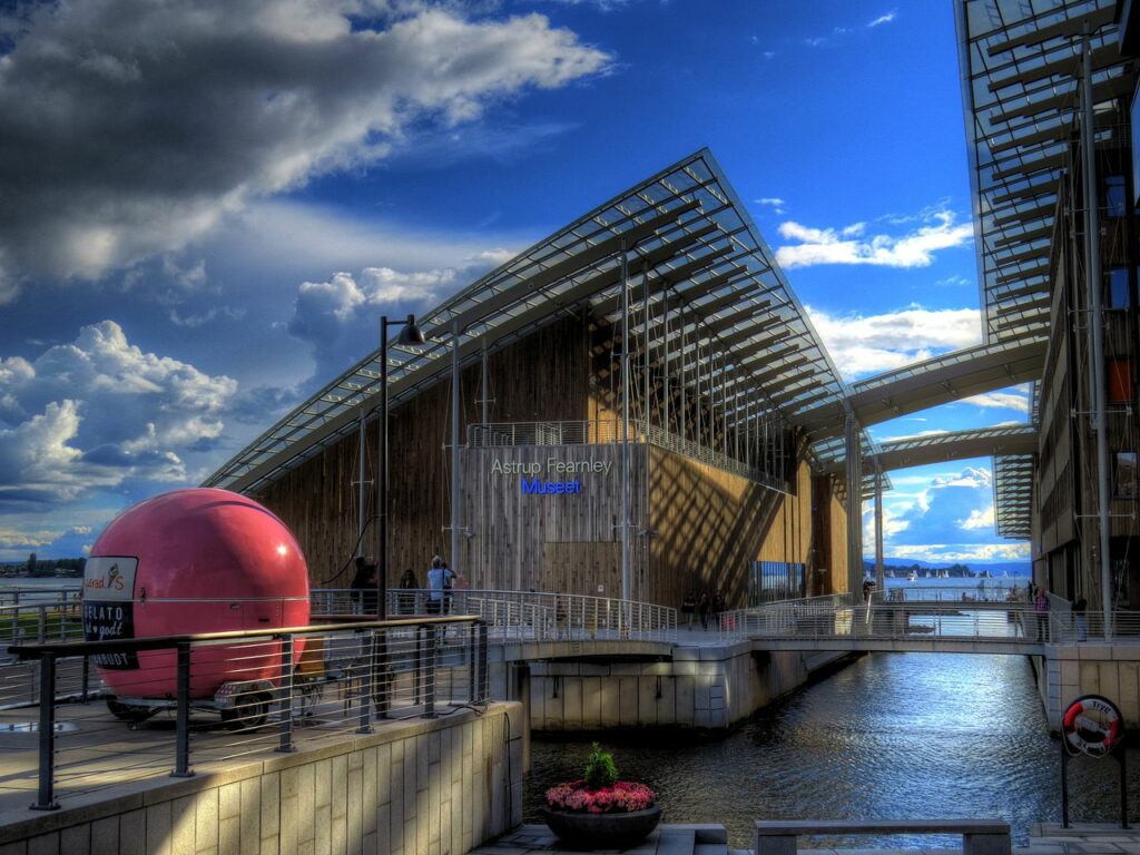 1280px-Astrup_Fearnley_Oslo_2013