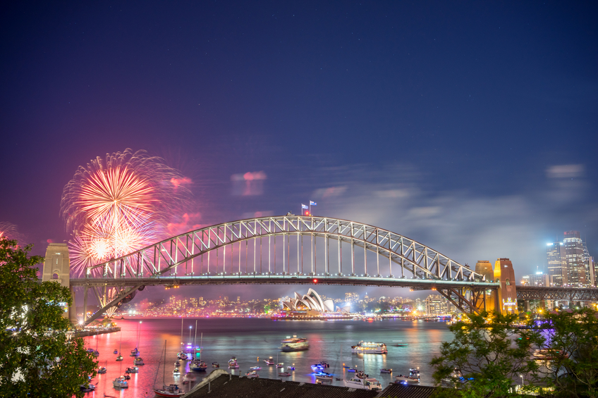 Sydney 2016 New Year Eve Fireworks Show at the Harbour Bridge