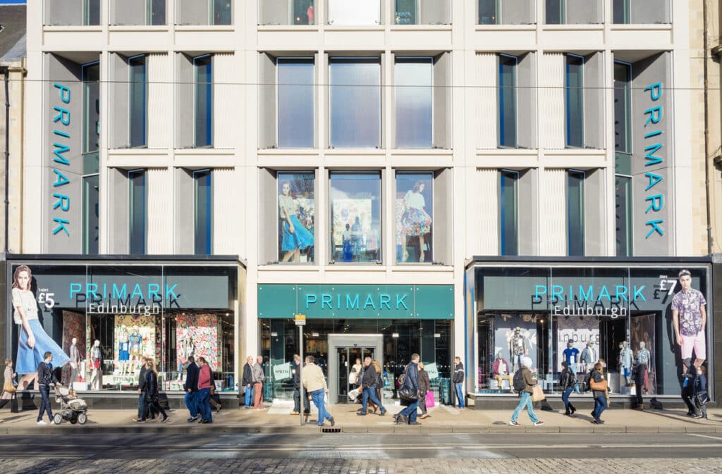foto av bygget til en Primark-butikk