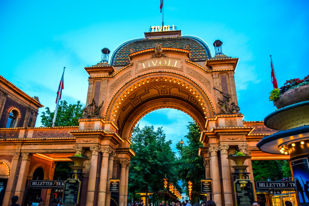 inngangen til tivoli i københavn