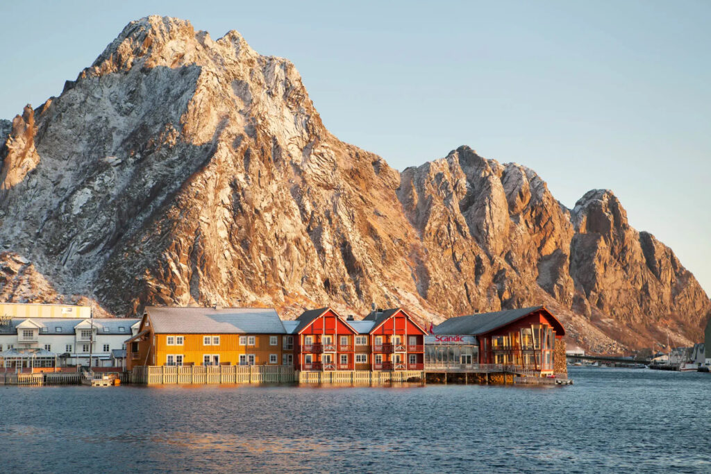 Lofoten hotell i Svolvær. Sommerkampanje Scandic.