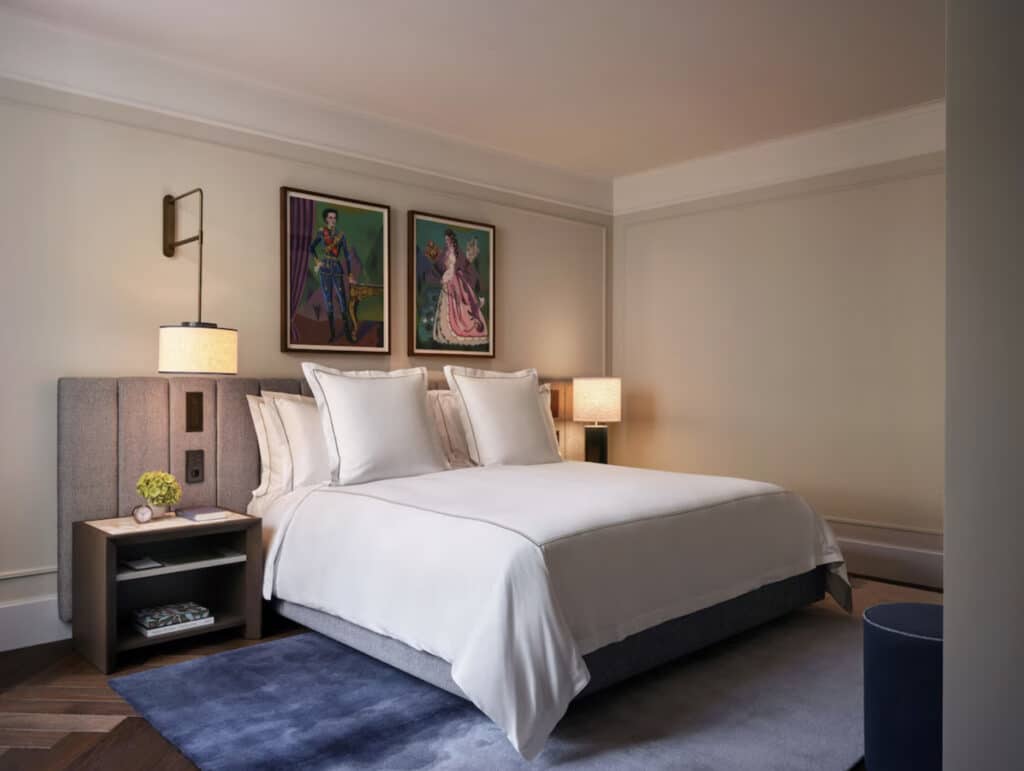 Rosewood Munich hotell dobbeltseng.