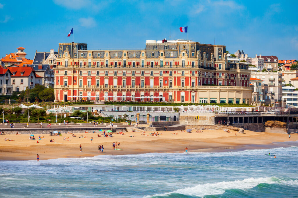 Hotel du Palais er en historisk bygning i sentrum av Biarritz i Frankrike.