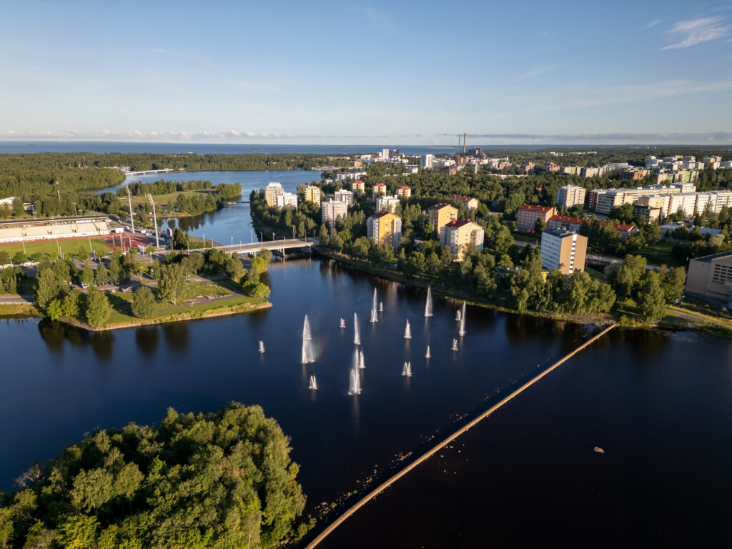 Sommermorgenstemning i Oulu, Finland.