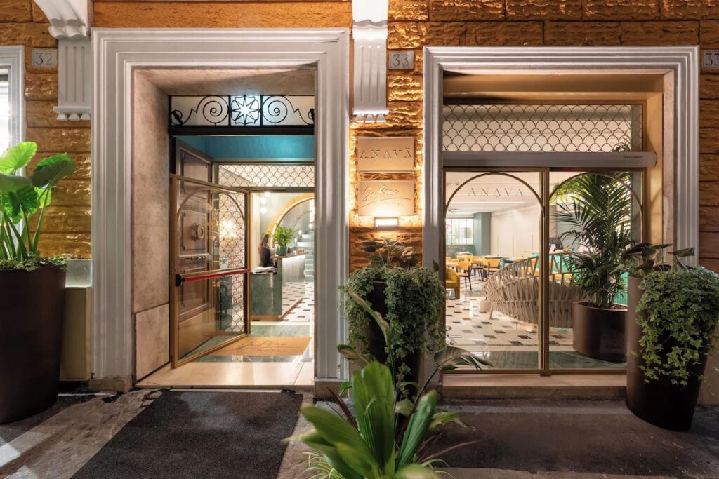 Fasaden på hotell i vatikanstaten