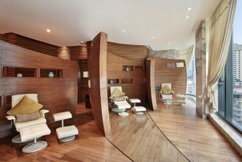 For deg som er ute etter skikkelig luksus - sjekk inn på The Revier Saigon.