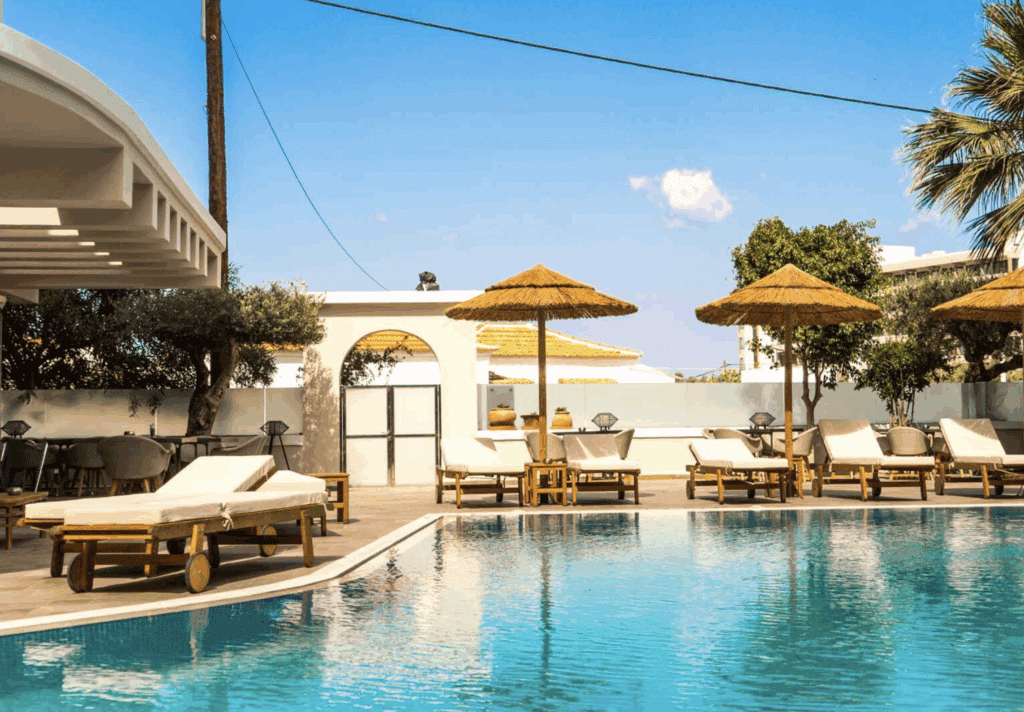 eksteriør på hotellet Parasol på Karpathos, Hellas