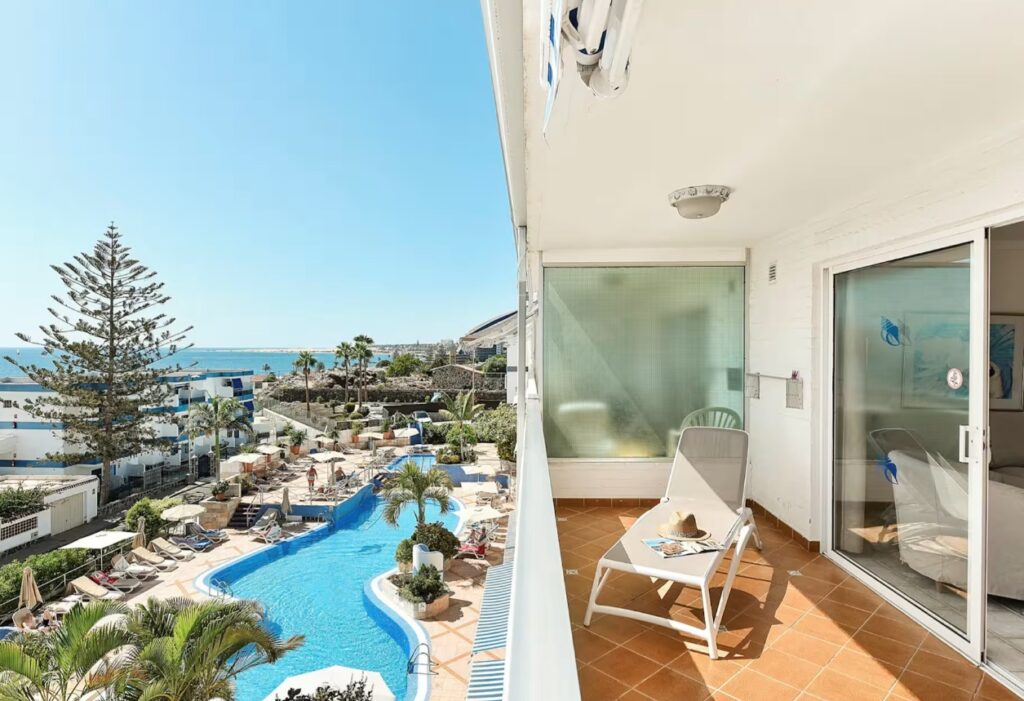 solseng og terrasse på hotellet Norcopia på gran canaria